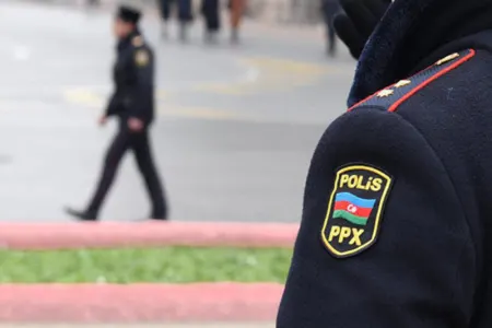 Sürücü ilə kobud davranan polis - İŞDƏN QOVULDU