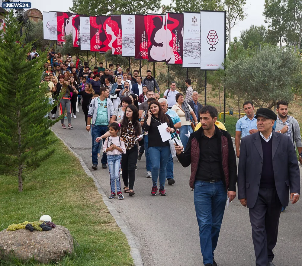Dünyada görünməmiş şərab festivalı - AZƏRBAYCANDA -VİDEO-FOTOSESSİYA