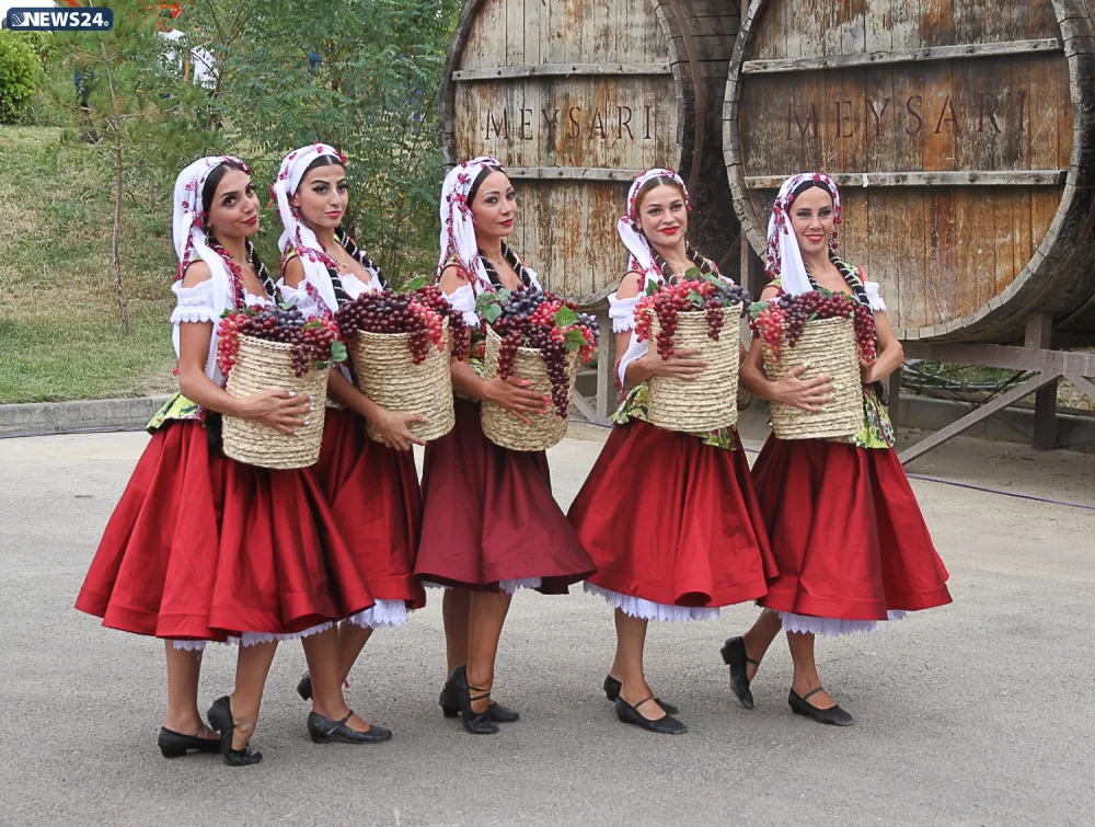 Dünyada görünməmiş şərab festivalı - AZƏRBAYCANDA -VİDEO-FOTOSESSİYA