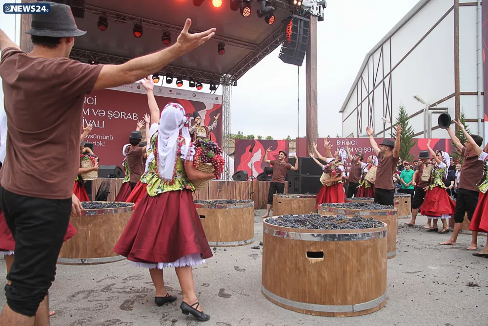 Dünyada görünməmiş şərab festivalı - AZƏRBAYCANDA -VİDEO-FOTOSESSİYA