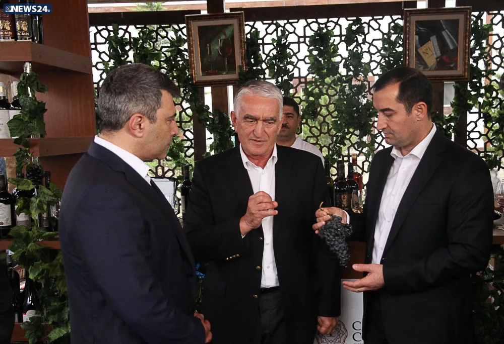 Dünyada görünməmiş şərab festivalı - AZƏRBAYCANDA -VİDEO-FOTOSESSİYA