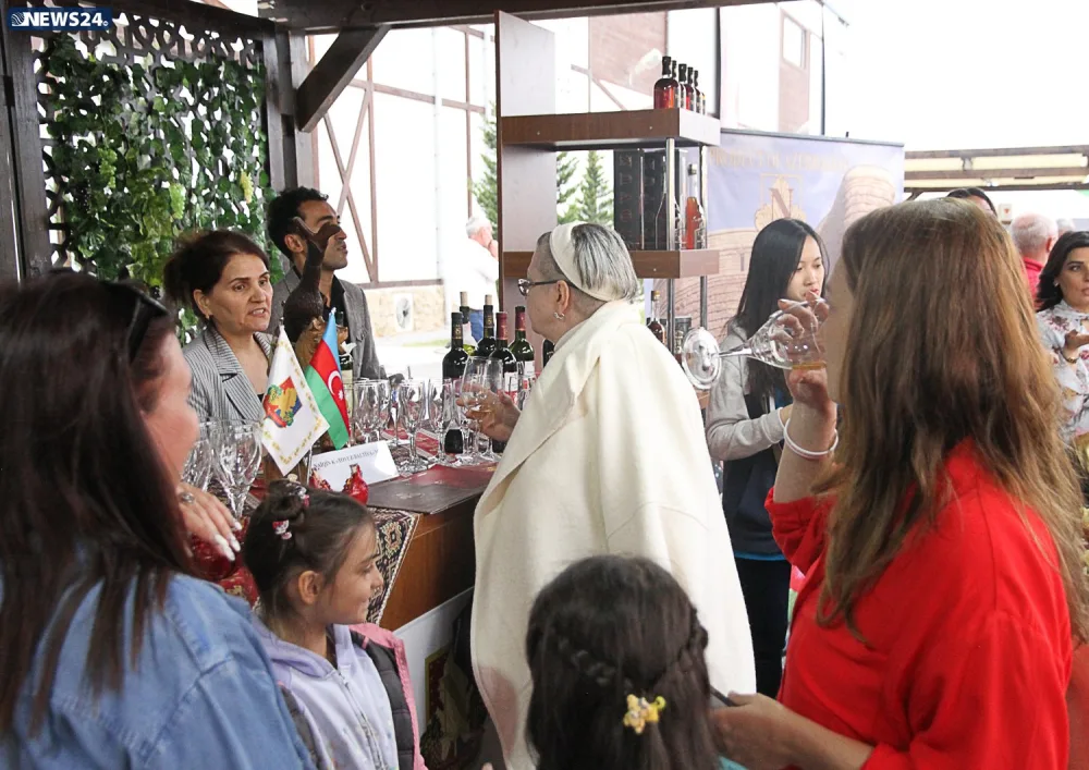 Dünyada görünməmiş şərab festivalı - AZƏRBAYCANDA -VİDEO-FOTOSESSİYA