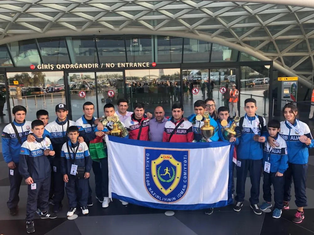 Kikboksinqçilərimizdən - TARİXİ UĞUR - FOTO