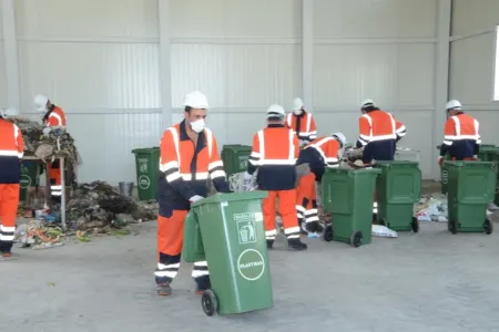 Məişət tullantıları ilə bağlı ingilis mütəxəssisləri araşdırma apardılar- - Bakıda
