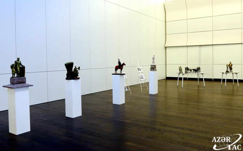 Hacı Zeynalabdin Tağıyevin heykəlinin hazırlanması ilə bağlı müsabiqə - BAŞA ÇATIB - FOTOLAR