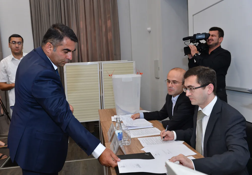 Təhsil Nazirliyi yanında İctimai Şuraya seçilən üzvlərin adları açıqlandı- - SİYAHI- FOTOLAR