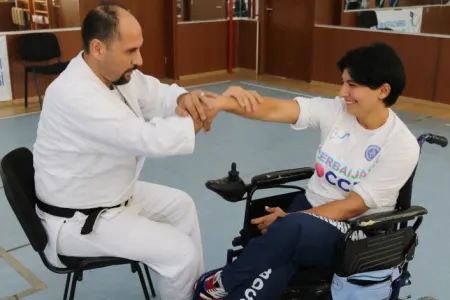 Peşə reabilitasiya mərkəzində Aikido idman növü ilə - TANIŞLIQ KEÇİRİLİR - FOTO