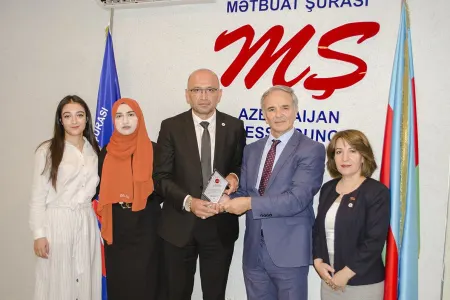 COJEP beynəlxalq təşkilatının nümayəndələri - MƏTBUAT ŞURASINDA