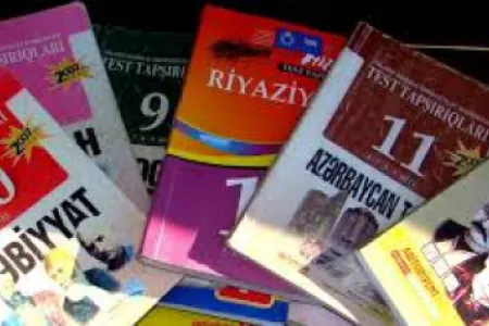 Azərbaycan son 5 ildə Gürcüstan məktəblərinə 81 427 ədəd - dərslik göndərib