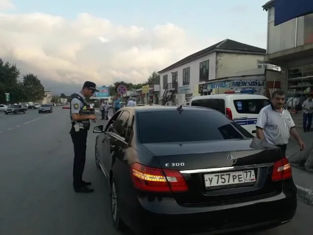 Qubada reyd keçirildi: - 70 SÜRÜCÜ SAXLANILDI - FOTO