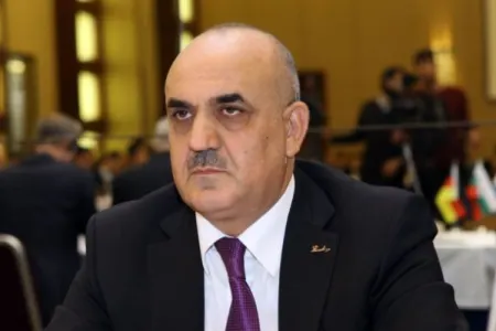 Şöbə müdirinin məhkəməsi başlayır - -Sabiq nazirin tələbə yoldaşı olub