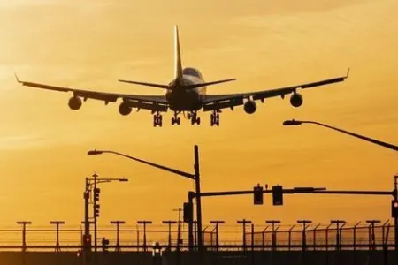 Zəvvarları daşıyan təyyarə Nigeriyada təcili eniş etməli oldu