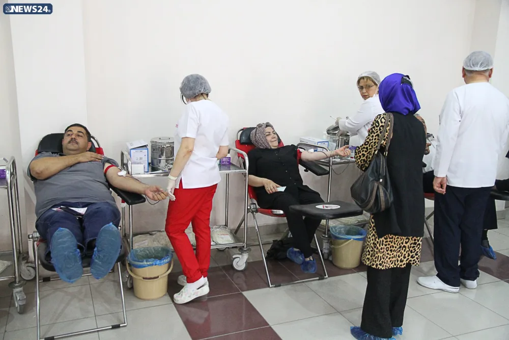 Təzə Pir məscidində qanvermə aksiyası - FOTOLAR - VİDEO - YENİLƏNİB