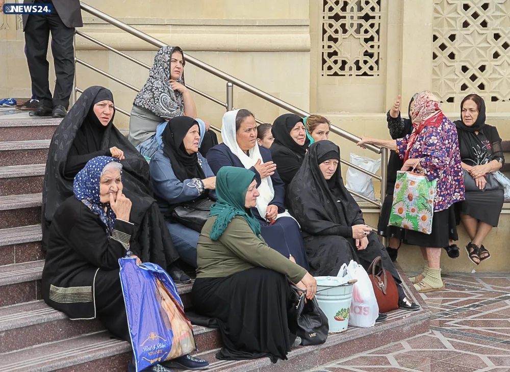 Təzə Pir məscidində qanvermə aksiyası - FOTOLAR - VİDEO - YENİLƏNİB