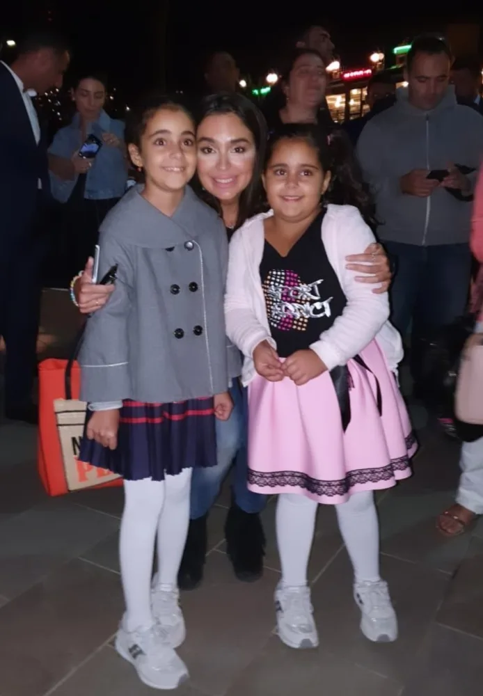 Leyla Əliyeva Bakı sakinlərinin ƏHATƏSiNDƏ - FOTO - VİDEO