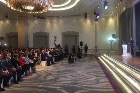 Bakıda təhsil işçilərinin respublika konfransı başladı
