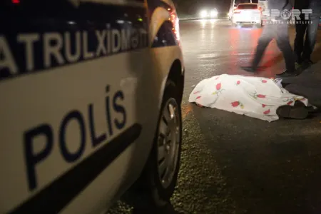 Sumqayıtda avtomobil qadının vuraraq - ÖLDÜRDÜ