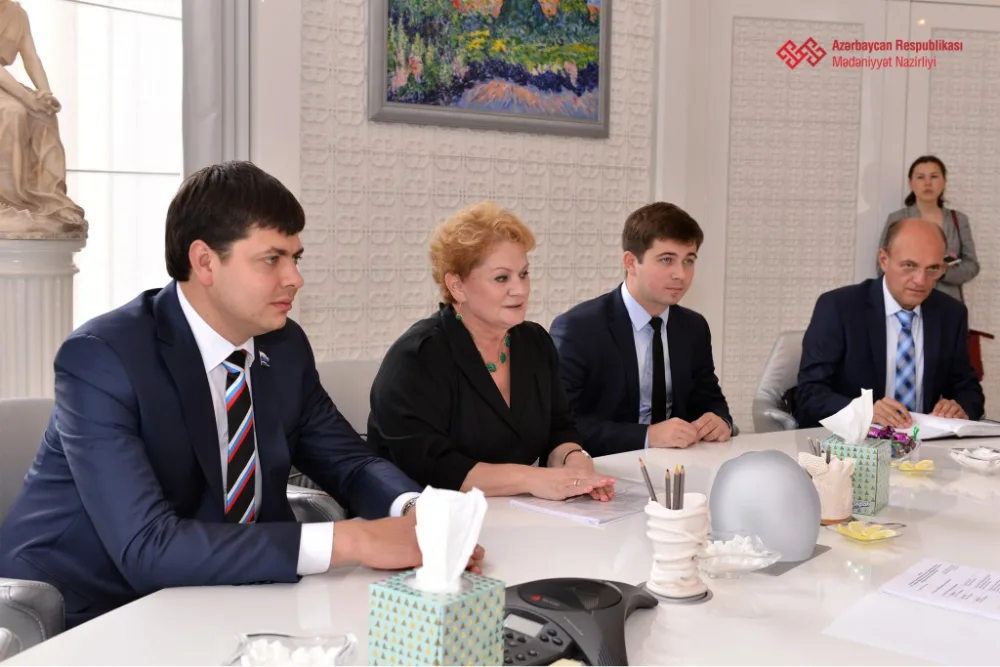 Mədəniyyət naziri Rusiya nümayəndə heyətini qəbul etdi