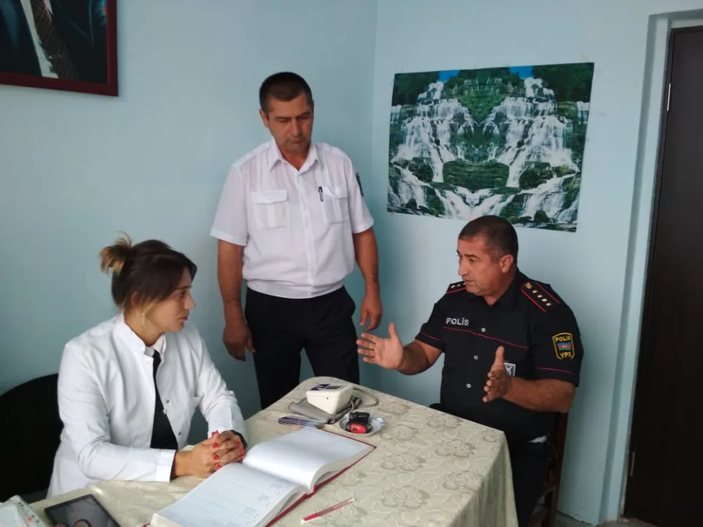 Polis sərnişin daşıyan sürücülərlə - GÖRÜŞ KEÇİRDİ