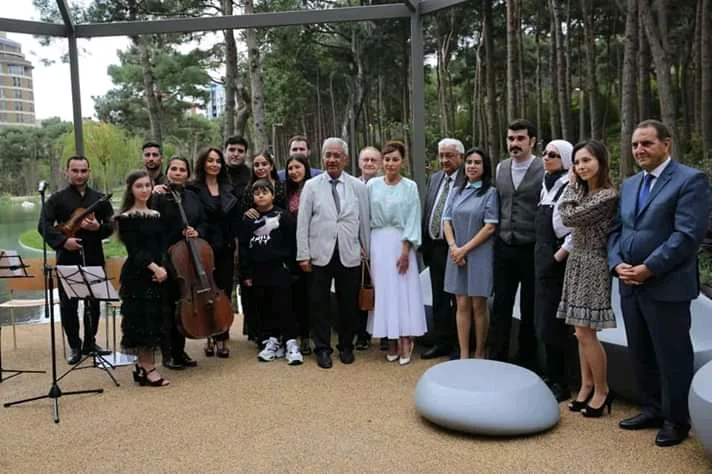 Mehriban Əliyeva və Leyla Əliyeva poeziya axşamında iştirak edib - FOTOLAR