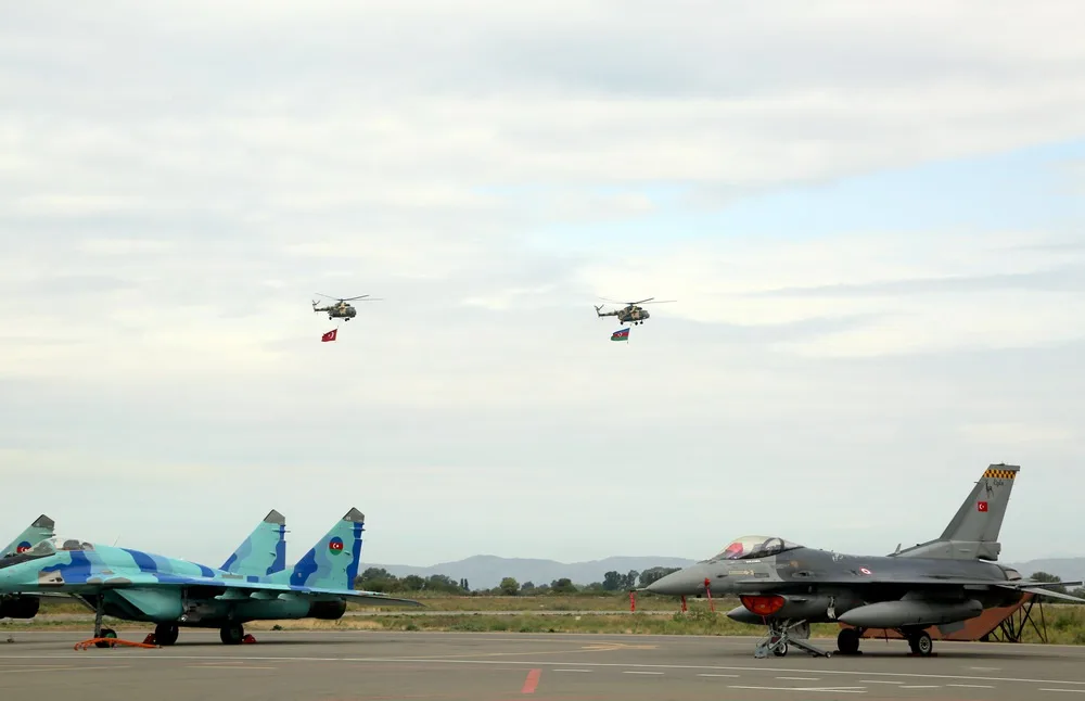 Zakir Həsənov "TurAz Qartalı"nda iştirak edən şəxsi heyətlə - GÖRÜŞDÜ - FOTO - VİDEO