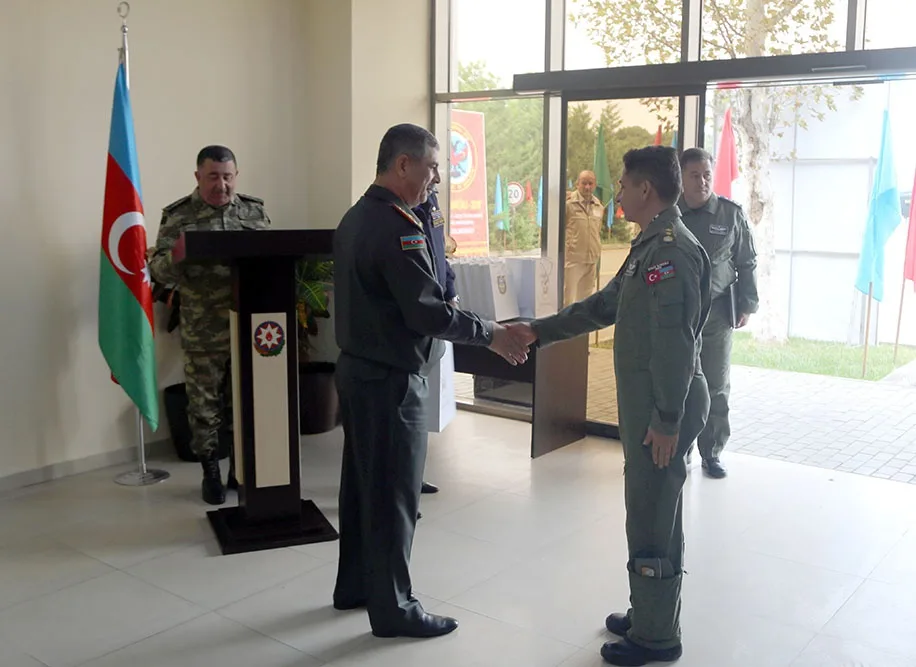 Zakir Həsənov "TurAz Qartalı"nda iştirak edən şəxsi heyətlə - GÖRÜŞDÜ - FOTO - VİDEO