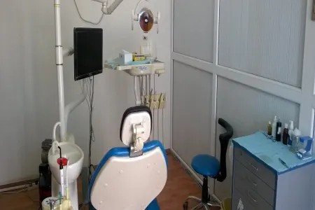 Bakıda 41 yaşlı kişi dişini çəkdirərkən öldü