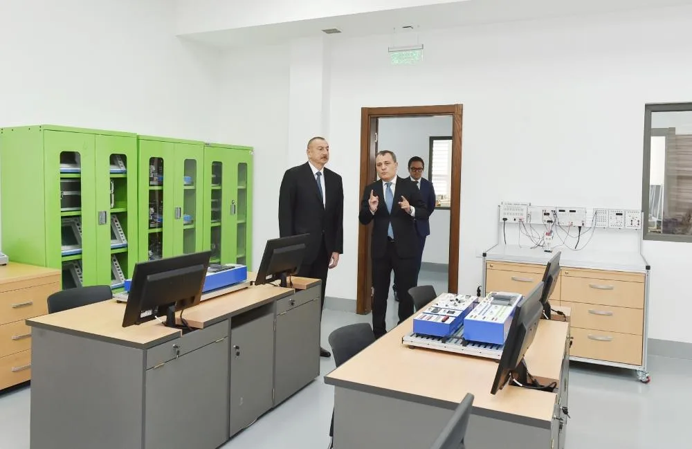 İlham Əliyev Təhsil Mərkəzinin açılışında- - FOTO