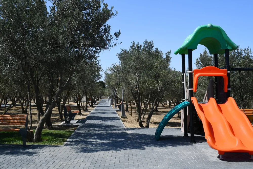 Mehriban Əliyeva parkda - FOTOLAR