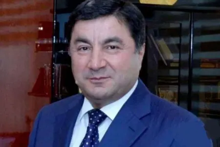 Nazirliyinin sabiq əməkdaşı restoran işlətməyə başladı - Xanımı da aşbaz…