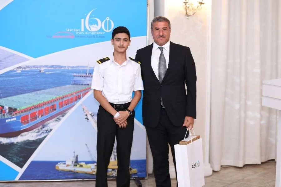 ADDA-ya qəbul olan tələbələr və onların valideynləri ilə - GÖRÜŞ KEÇİRİLDİ - FOTO