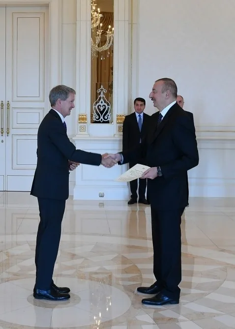 Prezident İlham Əliyev iki səfirin etimadnaməsini - QƏBUL ETDİ - FOTO