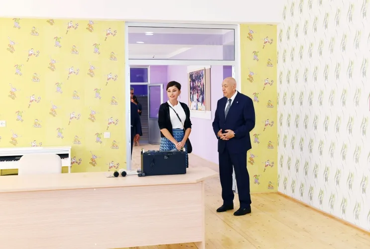Mehriban Əliyeva uşaq bağçasının açılışında olub - -FOTOLAR