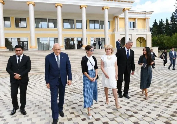 Mehriban Əliyeva və Leyla Əliyeva İvanovka kəndində oldu - -FOTOLAR
