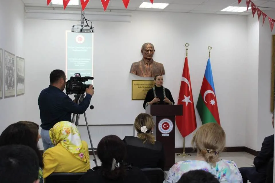 Qənirə Paşayeva türk gəncliyinə - ÇAĞIRIŞ ETDİ - FOTO