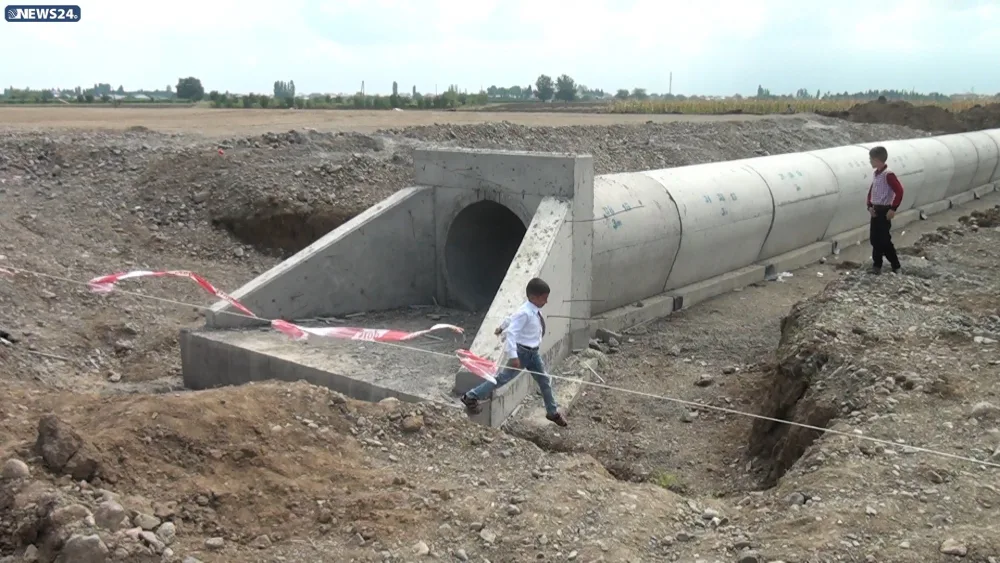 Tovuzda etiraz aksiyası - 70-dən çox uşaq dərsə gedə bilmədi - FOTOLAR