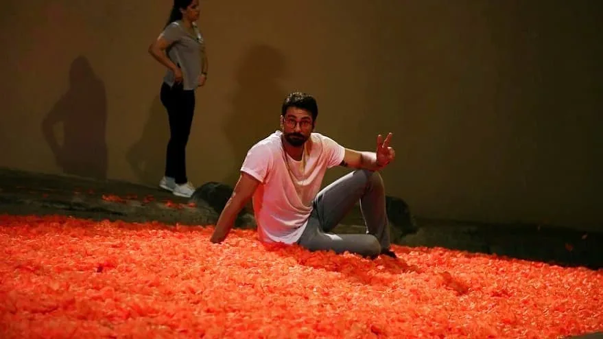 "Ağır romantik"dən - KADRARXASI GÖRÜNTÜLƏR - FOTO