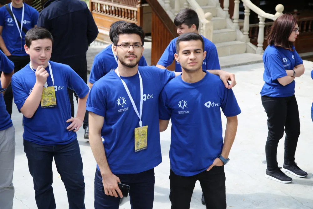Natiqlik məktəbi başa çatdı
