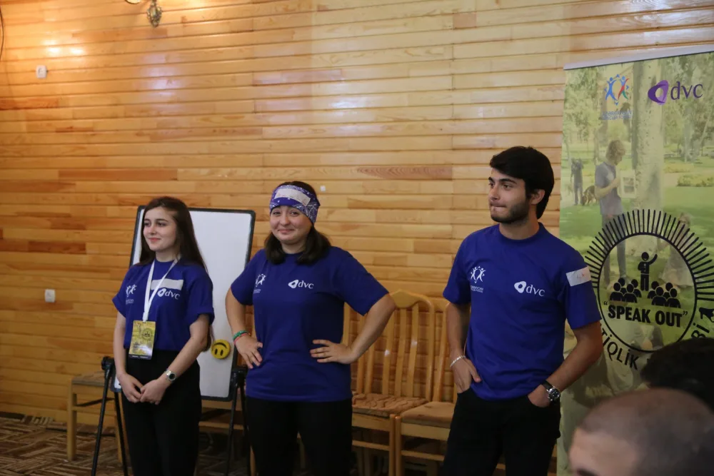 Natiqlik məktəbi başa çatdı