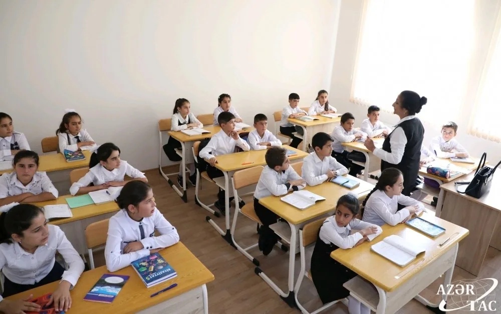 Heydər Əliyev Fondu tərəfindən inşa olunan məktəb binaları - İSTİFADƏYƏ VERİLDİ - FOTO