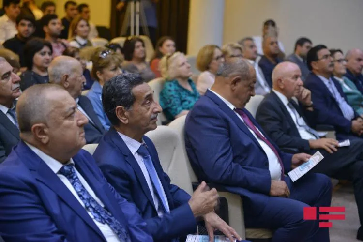 Azərbaycanda 147-ci teatr mövsümünün açılışı keçirilib - FOTOSESSİYA