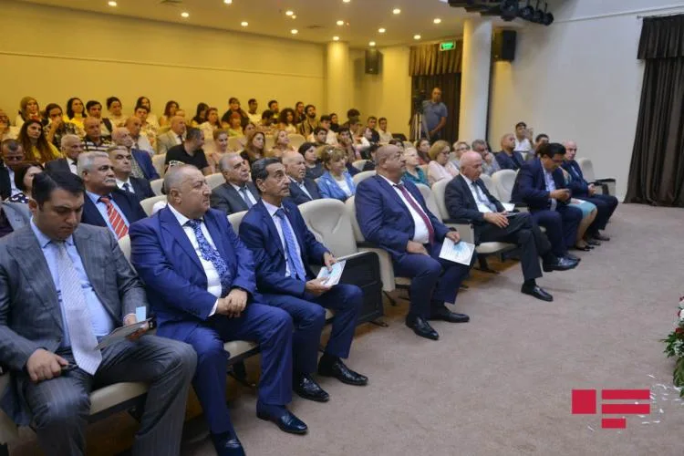 Azərbaycanda 147-ci teatr mövsümünün açılışı keçirilib - FOTOSESSİYA