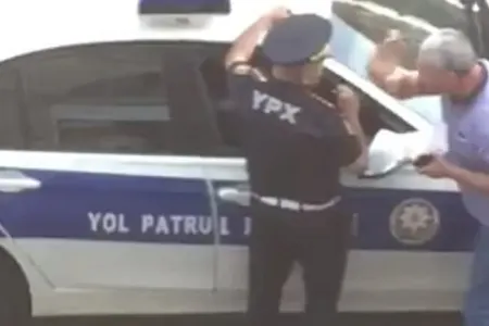 Bakıda sürücü yol polisini vurdu