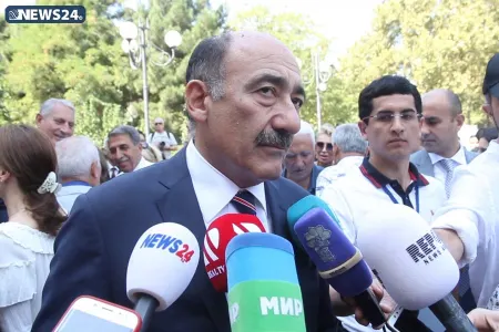 " Üzeyir Hacıbəyli milli musiqi sənətimizin və tariximizin silinməz izidir"- - ƏBÜLFƏS QARAYEV - FOTOLAR - VİDEO