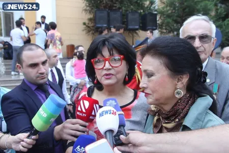 "Çox istərdik, Üzeyir bəyin musiqiləri Şuşamızda səslənsin" - XURAMAN VƏ FİDAN QASIMOVALAR