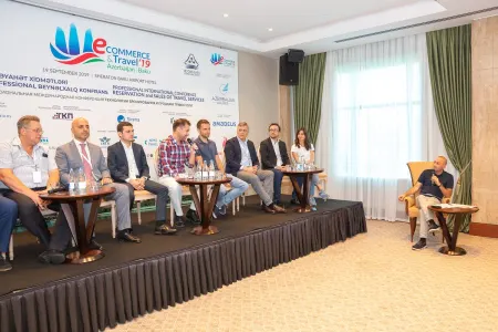 Bakıda “E-Commerce & Travel – 2019” konfransı - KEÇİRİLİR