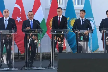 Elmar Məmmədyarov: - "Türk Şurası doğru yoldadır"
