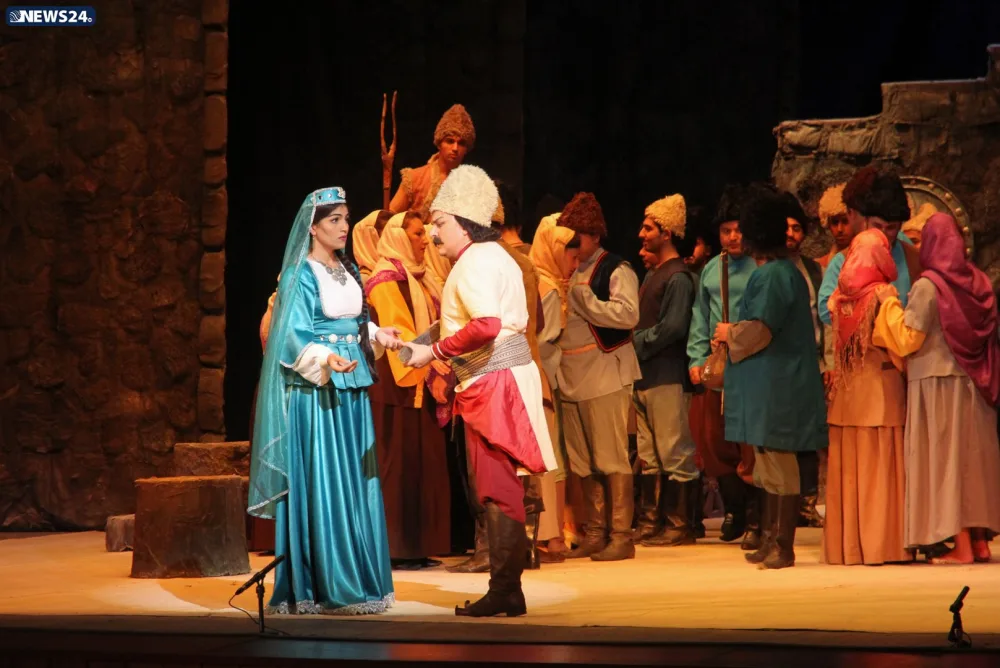 "Koroğlu" operasında - GÖRÜNMƏMİŞ ANŞLAQ - FOTOLAR - VİDEO