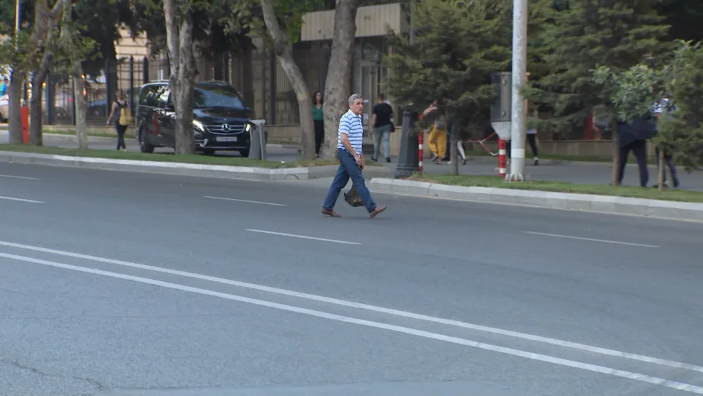 Yol polisi qaydaları pozan piyadalara qarşı - REYDLƏRƏ BAŞLADI - FOTO