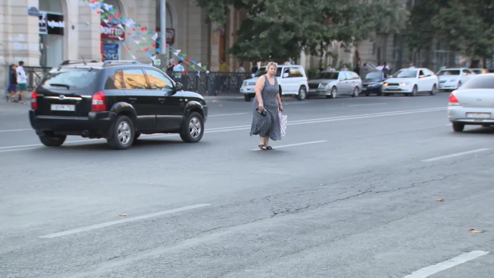 Yol polisi qaydaları pozan piyadalara qarşı - REYDLƏRƏ BAŞLADI - FOTO